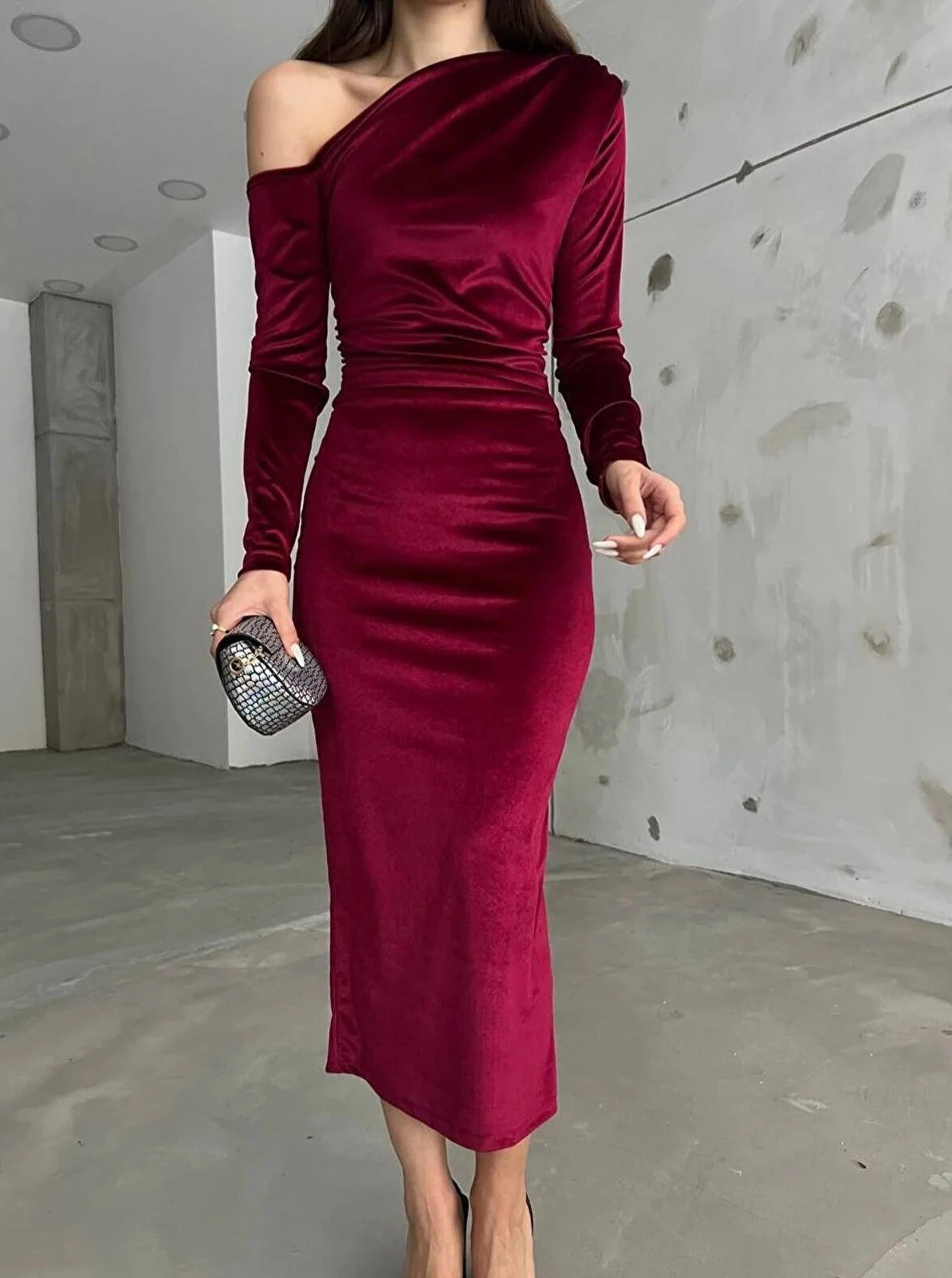 Classy One Shoulder Velvet Dress