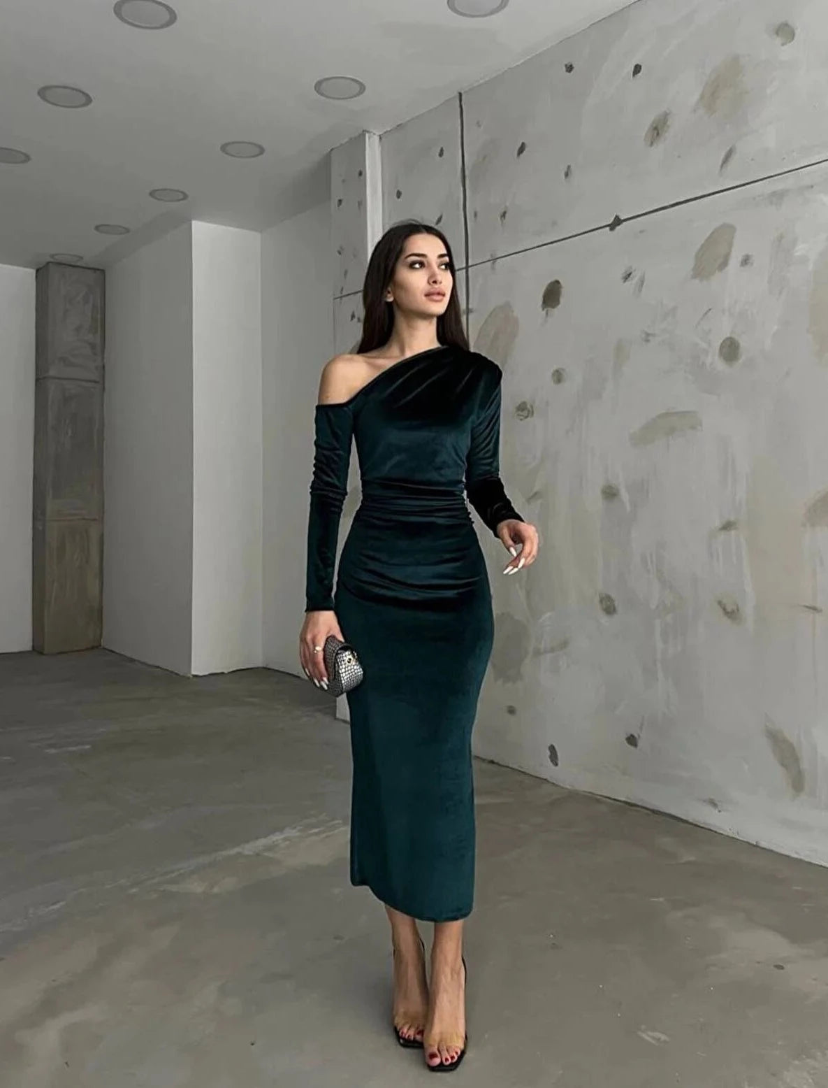 Classy One Shoulder Velvet Dress