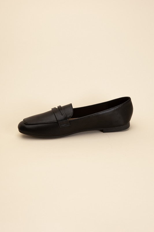 Casual Flat