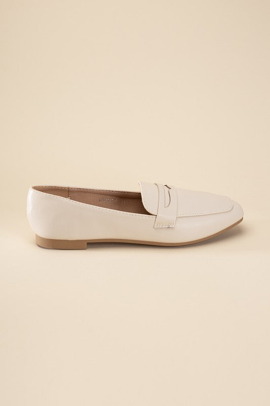 Casual Flat