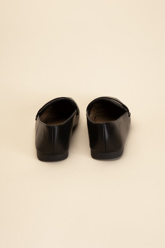 Casual Flat