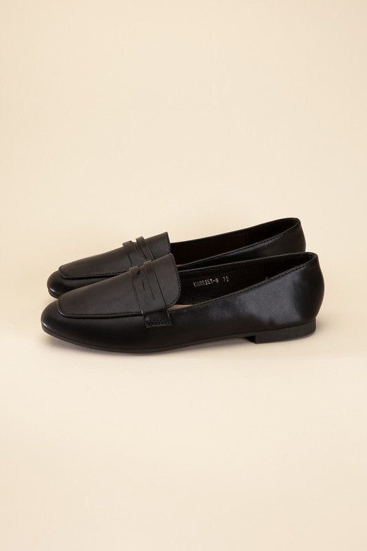 Casual Flat