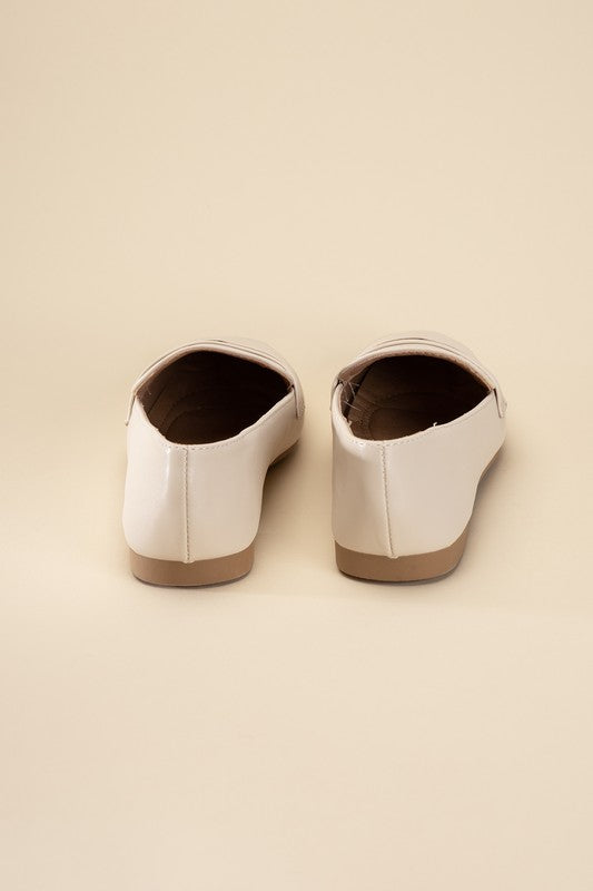 Casual Flat