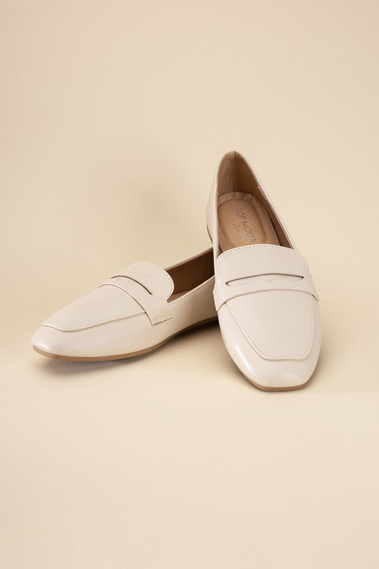 Casual Flat