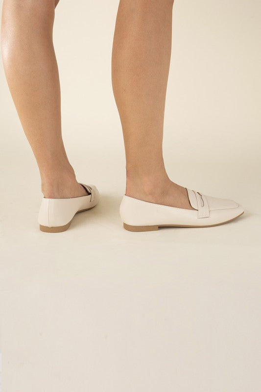 Casual Flat
