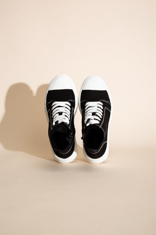 Crayon-G Lace Up Sneakers