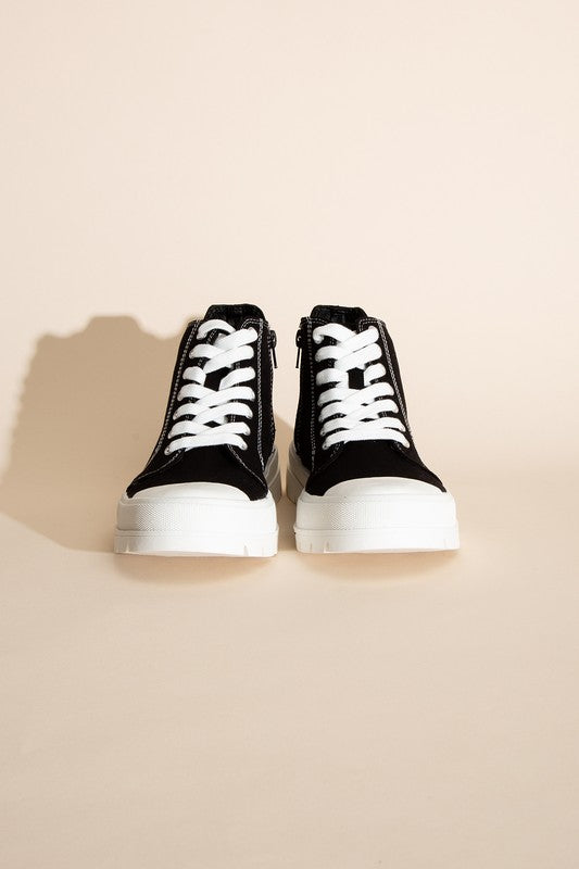 Crayon-G Lace Up Sneakers